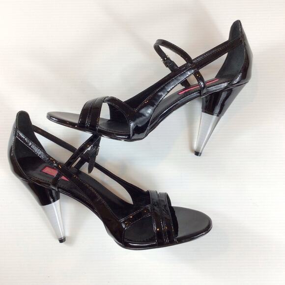 Betsey Johnson Fayruz Open Toe Black Patent Leather Lucite Heels Women's 9M - Picture 4 of 9